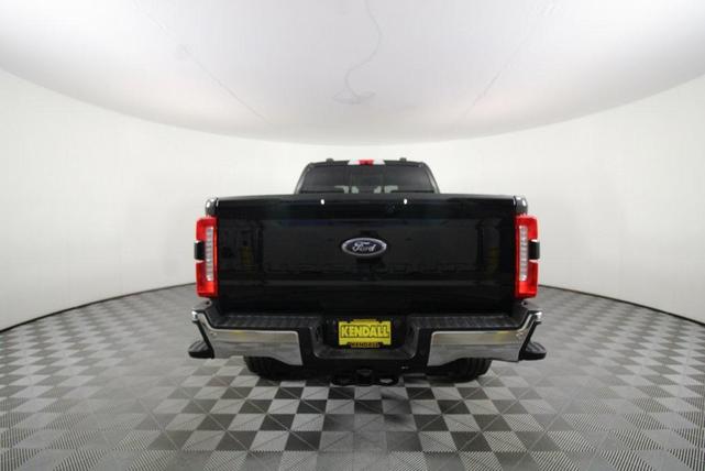 Photo of 2024 Agate Black Metallic Ford F-250