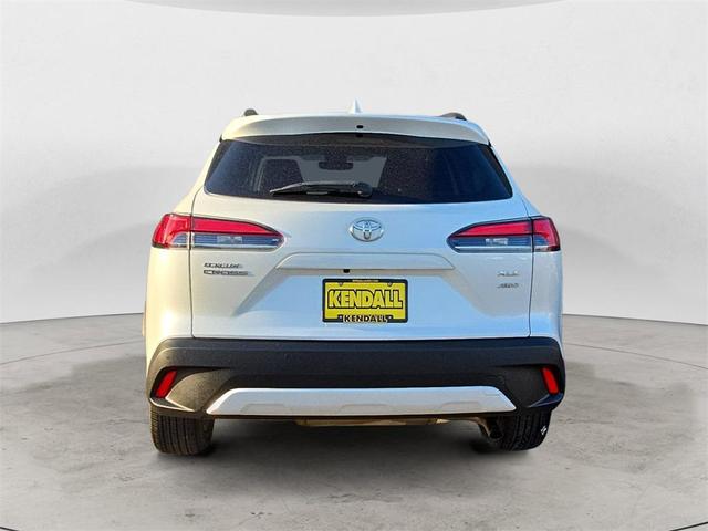 Photo of 2022 Pearl Toyota Corolla Cross