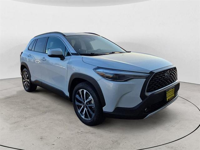 Photo of 2022 Pearl Toyota Corolla Cross