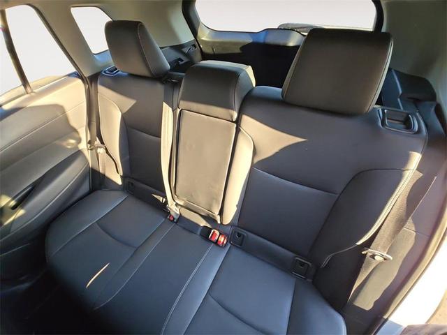 Photo of 2022 Pearl Toyota Corolla Cross