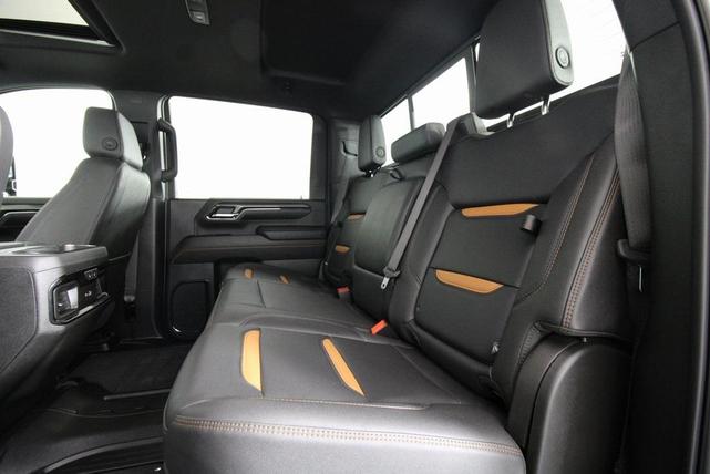 Photo of 2024 Onyx Black GMC Sierra 2500