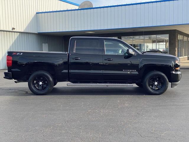Photo of 2018 Black Chevrolet Silverado 1500