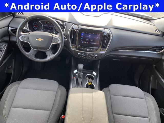 Photo of 2021 Silver Ice Metallic Chevrolet Traverse