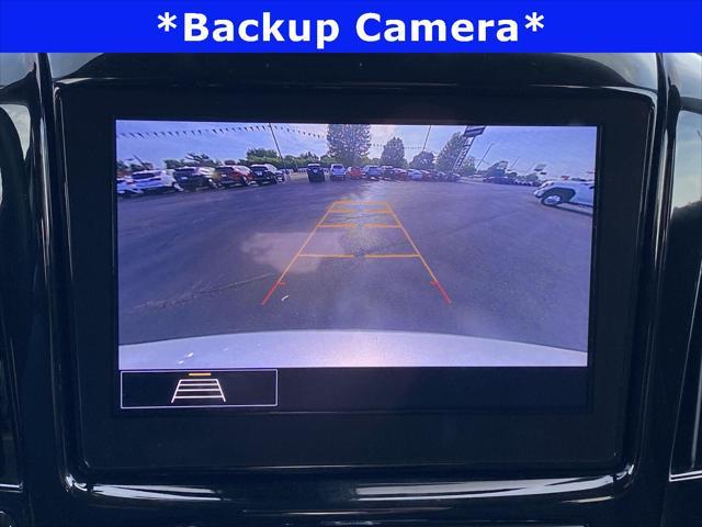 Photo of 2021 Silver Ice Metallic Chevrolet Traverse
