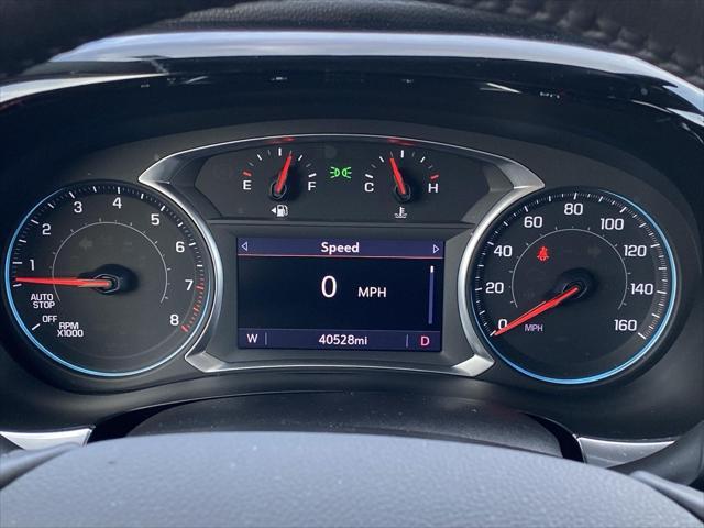 Photo of 2021 Silver Ice Metallic Chevrolet Traverse