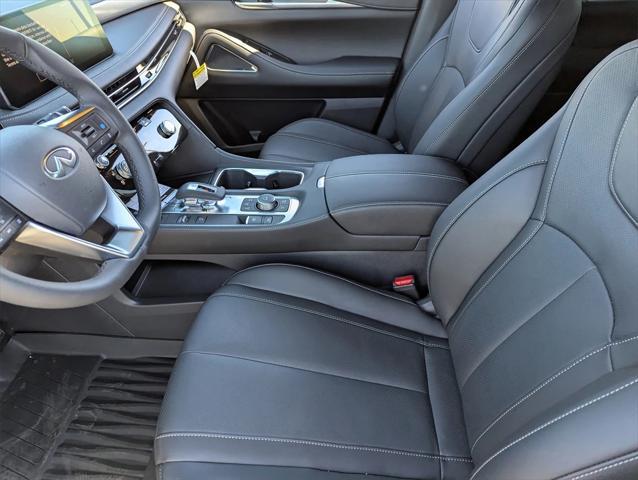 Photo of 2025 Mineral Black INFINITI QX60
