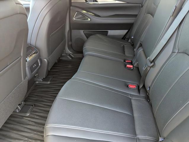 Photo of 2025 Mineral Black INFINITI QX60