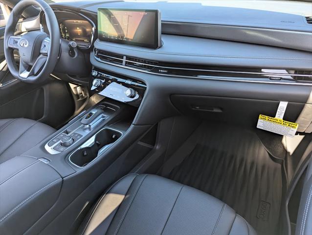 Photo of 2025 Mineral Black INFINITI QX60