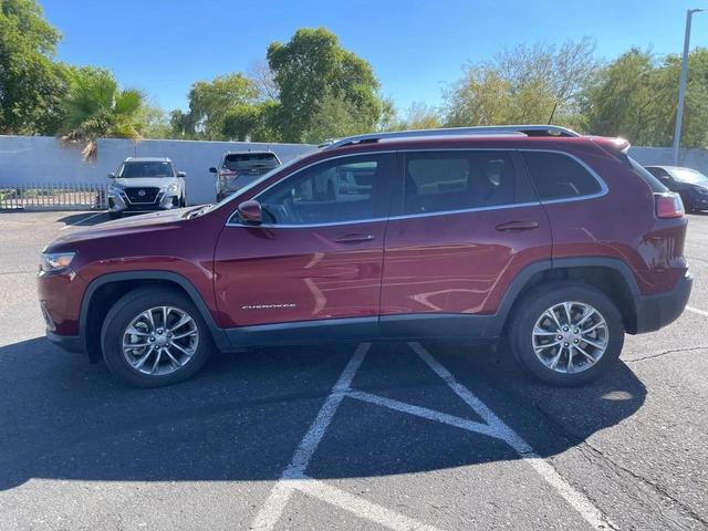 Photo of 2021 Velvet Red Pearlcoat Jeep Cherokee