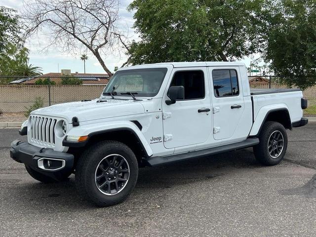 Photo of 2022 Bright White Clearcoat Jeep Gladiator