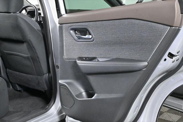 Photo of 2022 Brilliant Silver Metallic Nissan Rogue