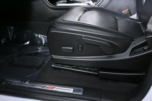 Photo of 2020 Summit White Chevrolet Colorado