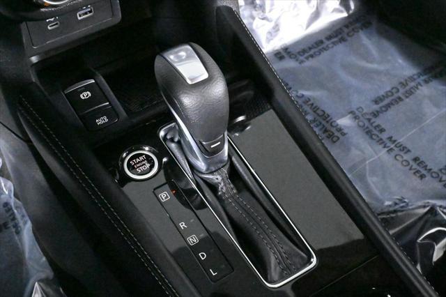 Photo of 2024 Boulder Gray Pearl Nissan Kicks