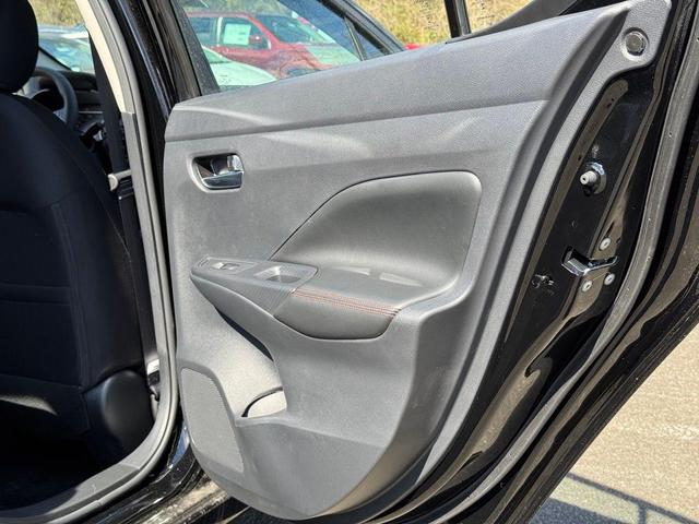 Photo of 2025 Super Black Nissan Versa
