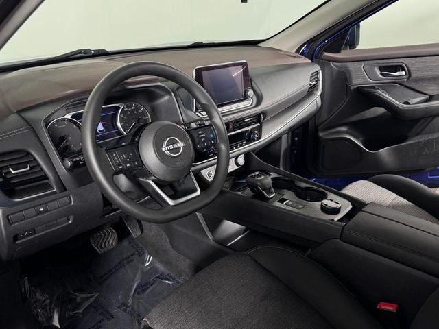 Photo of 2022 Caspian Blue Metallic Nissan Rogue