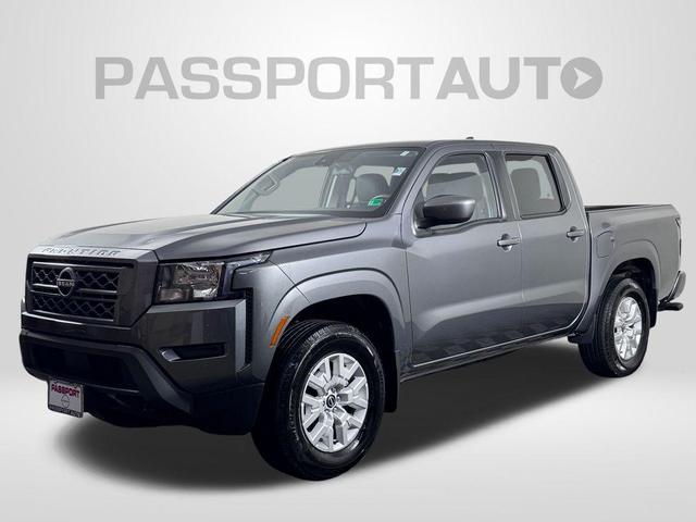 Photo of 2022 Gun Metallic Nissan Frontier