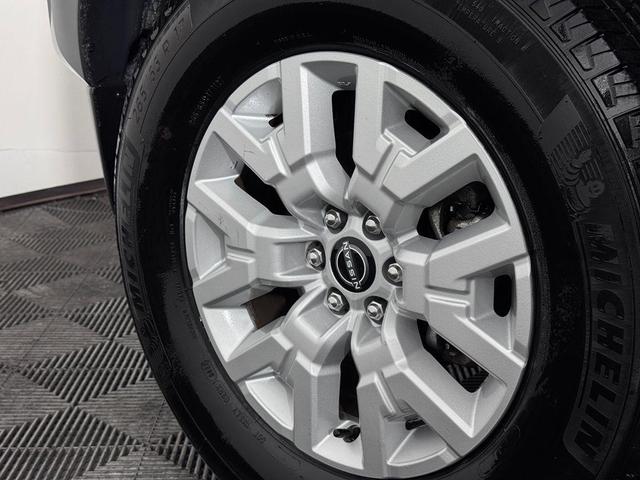 Photo of 2022 Gun Metallic Nissan Frontier