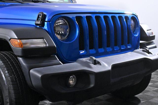 Photo of 2022 Hydro Blue Pearlcoat Jeep Wrangler