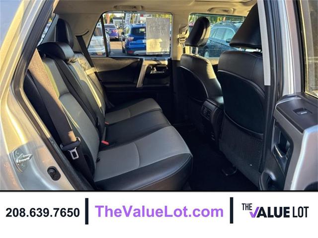 Photo of 2016 Classic Silver Metallic Toyota 4Runner