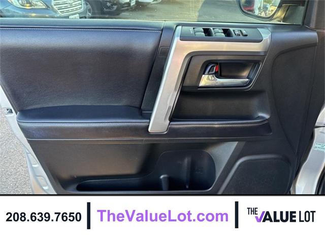 Photo of 2016 Classic Silver Metallic Toyota 4Runner