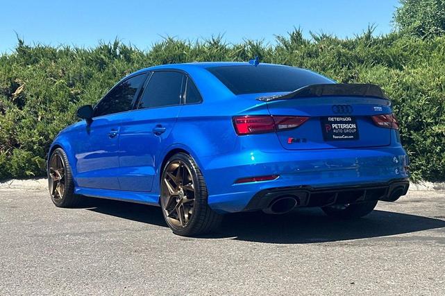 Photo of 2018 Ara Blue Crystal Effect Audi RS 3