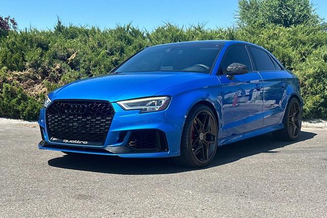 Photo of 2018 Ara Blue Crystal Effect Audi RS 3