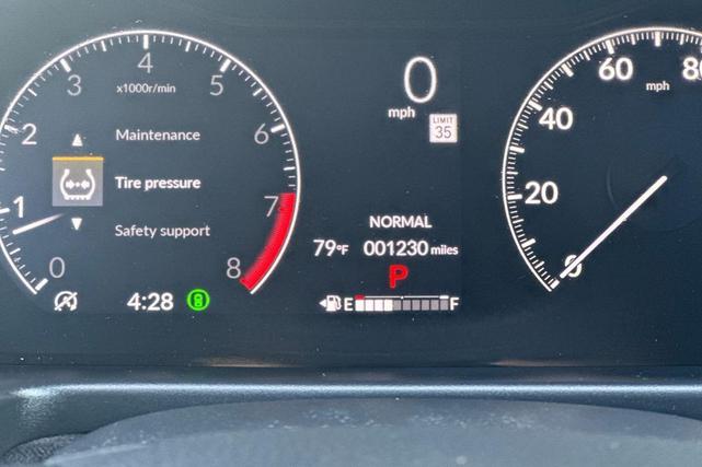 Photo of 2025 Platinum White Honda Odyssey