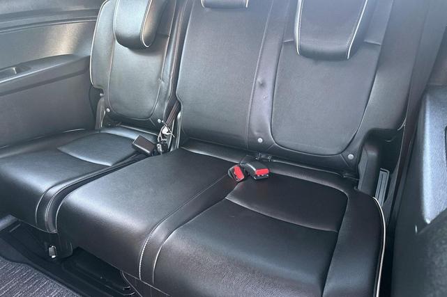 Photo of 2025 Platinum White Honda Odyssey