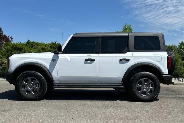 Photo of 2023 Oxford White Ford Bronco
