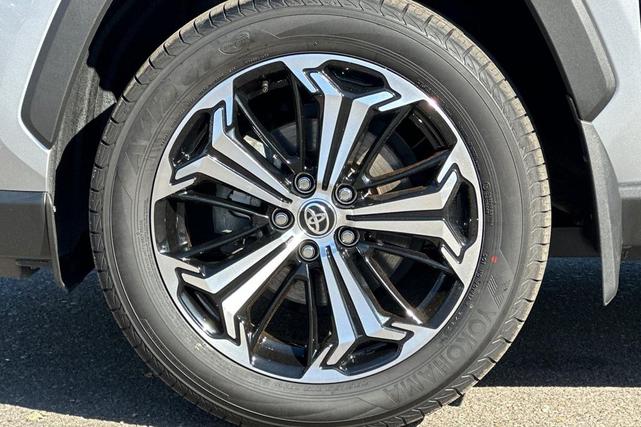 Photo of 2020 Silver Sky Metallic Toyota RAV4 Hybrid