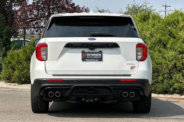 Photo of 2023 Star White Metallic Tri-Coat Ford Explorer