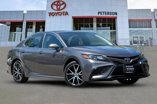 Photo of 2023 Predawn Gray Mica Toyota Camry