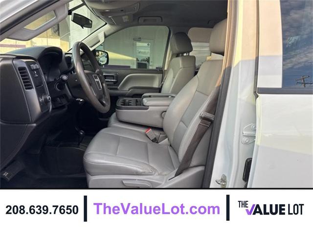 Photo of 2019 Summit White GMC Sierra 2500