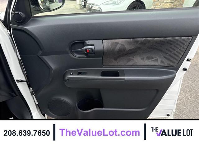 Photo of 2013 Silver Ignit10n Scion xB