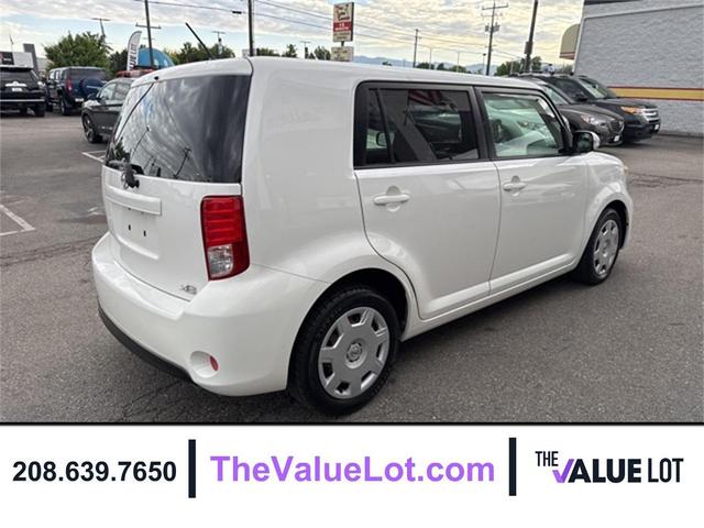 Photo of 2013 Silver Ignit10n Scion xB