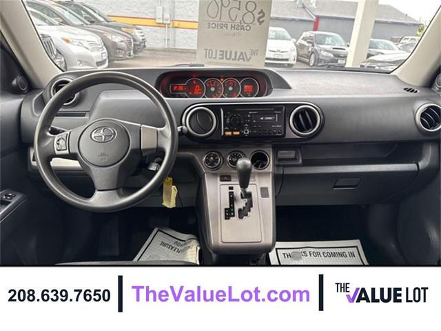Photo of 2013 Silver Ignit10n Scion xB