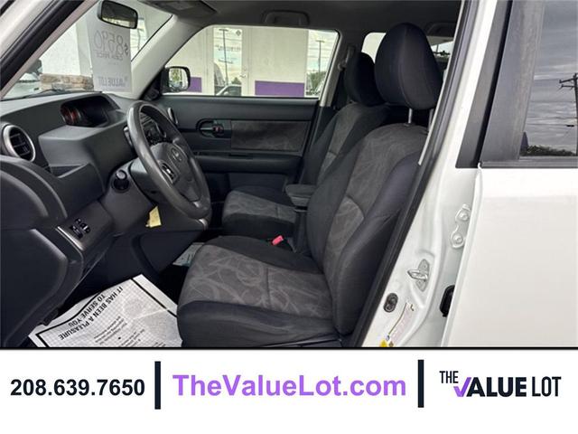 Photo of 2013 Silver Ignit10n Scion xB