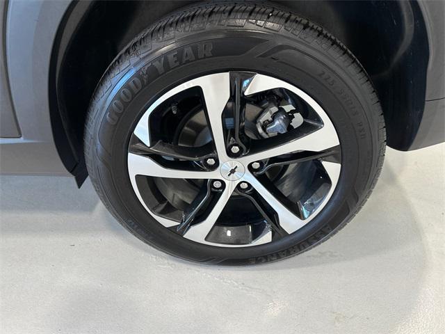Photo of 2024 Mosaic Black Metallic Chevrolet Trax