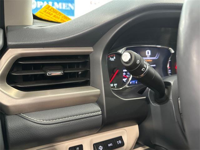 Photo of 2022 White GMC Acadia