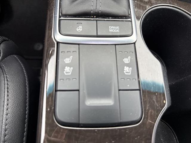 Photo of 2017 Snow White Pearl Kia Optima