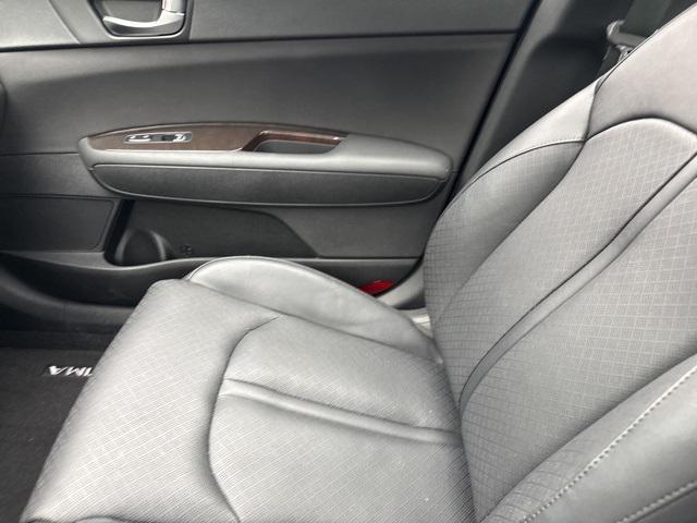 Photo of 2017 Snow White Pearl Kia Optima