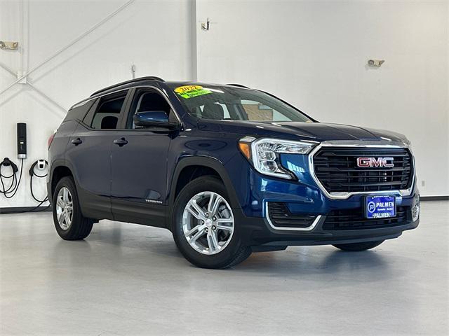 Photo of 2022 Marine Metallic GMC Terrain