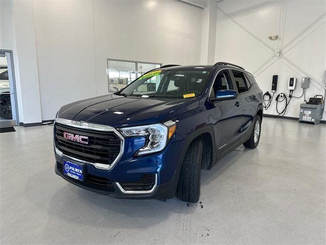 Photo of 2022 Marine Metallic GMC Terrain
