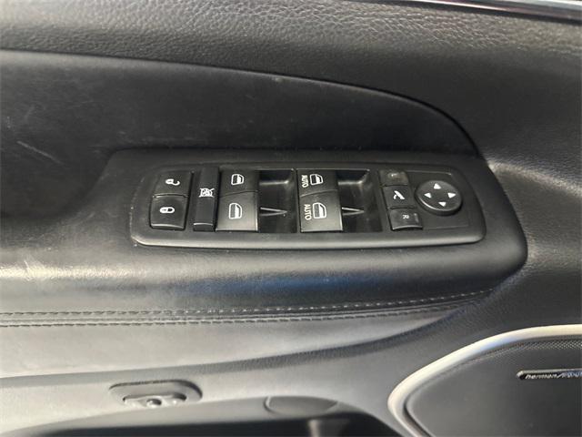 Photo of 2017 Velvet Red Pearlcoat Jeep Grand Cherokee