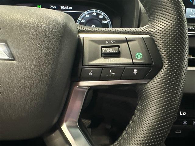 Photo of 2023 Mercury Gray Metallic Mitsubishi Outlander