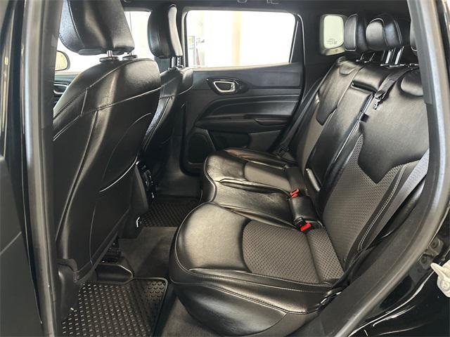 Photo of 2023 Diamond Black Crystal Pearlcoat Jeep Compass