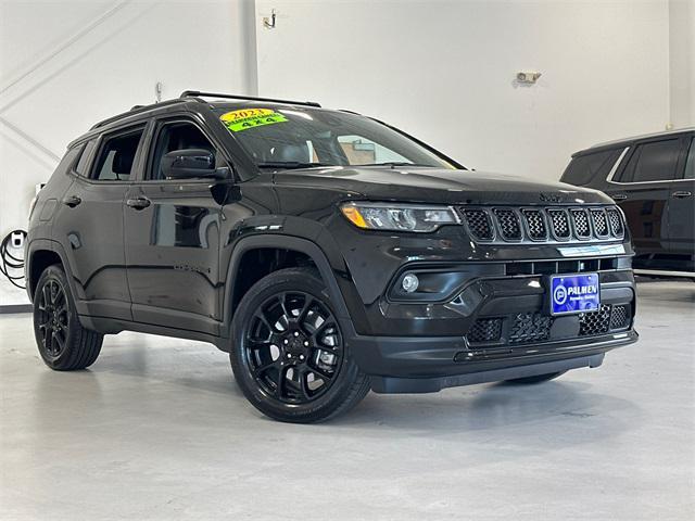 Photo of 2023 Diamond Black Crystal Pearlcoat Jeep Compass