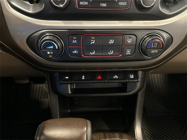 Photo of 2016 Copper Red Metallic GMC Canyon