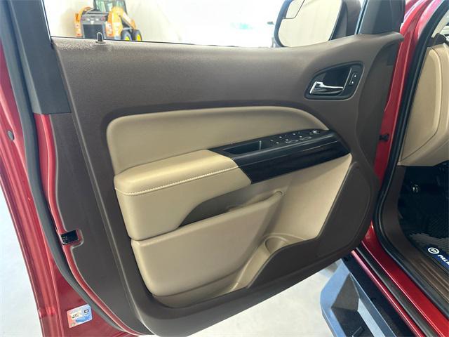Photo of 2016 Copper Red Metallic GMC Canyon