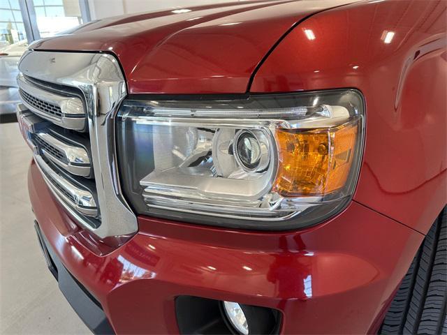 Photo of 2016 Copper Red Metallic GMC Canyon